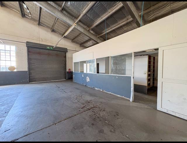 617M² WAREHOUSE FOR SALE IN NEW GERMANY